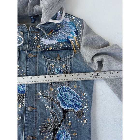 Denim Hooded Jacket With Embellished Cranes & Roses Design Gray Sleeves Button F - Picture 6 of 6